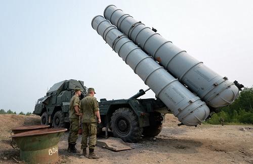 Thông tin về hệ thống tên lửa phòng không S-300 của Nga khiến bạn ngỡ ngàng