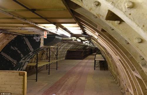 Bên trong "đường hầm chiến tranh" dưới lòng đất bí mật ở London
