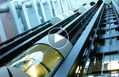 Thang máy nhanh nhất thế giới chạy 111 tầng trong nửa phút