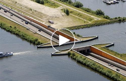 Cây cầu nước "phá vỡ mọi định luật vật lý" tại Hà Lan