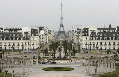 Cận cảnh thành phố Paris "nhái" ở Trung Quốc