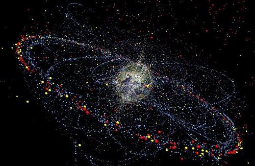 Rác vũ trụ là gì? Những điều bạn chưa biết về rác vũ trụ