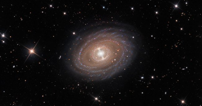 Đây là khoảnh khắc đẹp trọn vẹn nhất của thiên hà NGC 1398