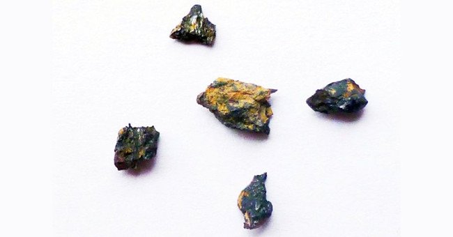 Viên đá chứa kim cương ngoài hành tinh