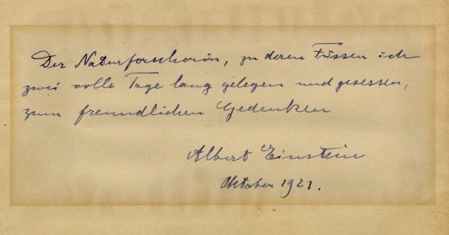 Bức thư của thiên tài Albert Einstein được bán hơn 100.000 USD