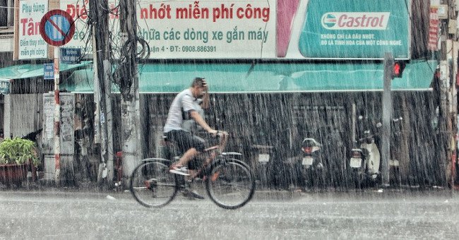 Vì sao “Sài Gòn sáng nắng chiều mưa”?