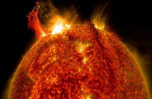 Bão mặt trời có thể xoá sổ mọi thiết bị công nghệ trên Trái Đất trong vòng 100 năm tới