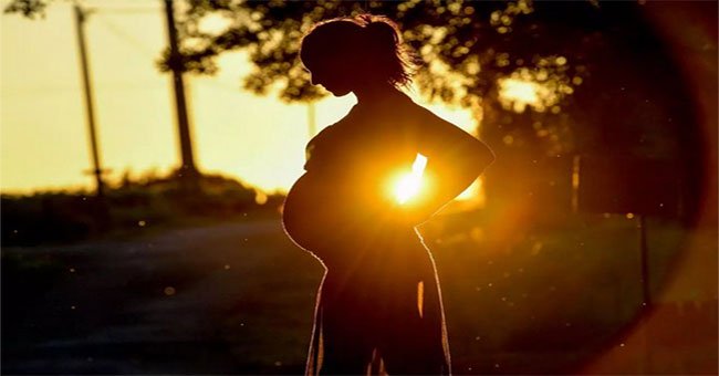 Phụ nữ mang thai thời nay dễ bị trầm cảm, lo âu hơn so với thế hệ ngày xưa