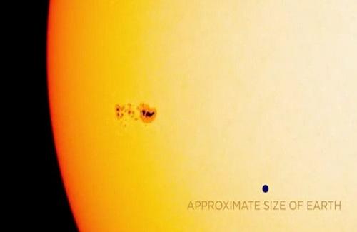Vết đen rộng 120.000km xuất hiện trên Mặt Trời