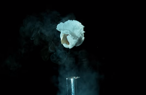 [Video] Cận cảnh quá trình biến đổi từ hạt ngô sang bỏng ngô  Tin nóng