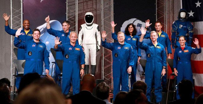 NASA tuyên bố đội ngũ phi hành gia sẽ bay cùng SpaceX và Boeing lên trạm vũ trụ ISS, khởi đầu cho kỉ nguyên vũ trụ mới