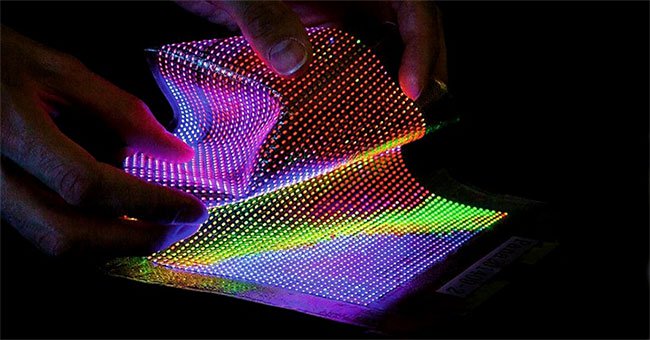 Thời công nghệ, ngay cả vải cũng được "dệt" từ sợi quang, đèn led