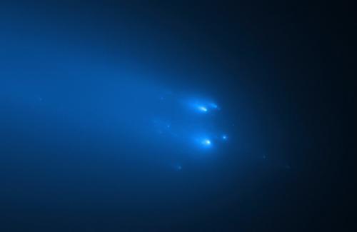 Kính viễn vọng Hubble chụp được ảnh sao chổi tan rã