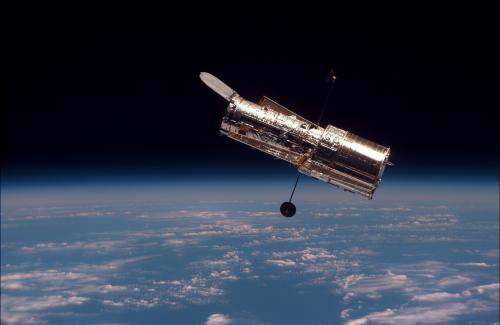 Kính thiên văn vũ trụ Hubble đã thấy gì vào ngày sinh của bạn?