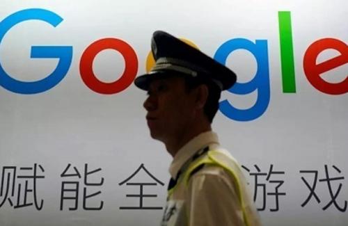 Facebook, Google dừng chia sẻ dữ liệu người dùng với Hong Kong