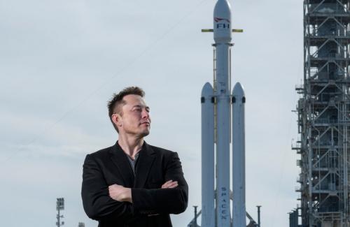 Giải mã SpaceX: Công ty của Musk lấy tiền ở đâu để thay đổi thế giới?