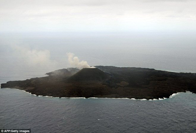Phát hiện mới về hòn đảo núi lửa Nishinoshima ở Nhật Bản