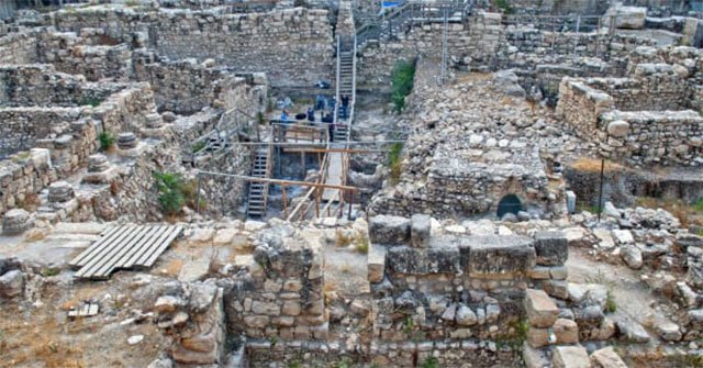 Thêm bằng chứng Trái đất sắp đảo ngược lộ ra trong thành phố cổ 2.600 tuổi