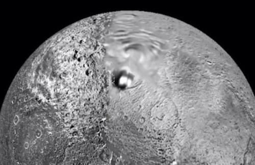 Căn cứ của người ngoài hành tinh được phát hiện trên hành tinh Lapetus ở sao Thổ