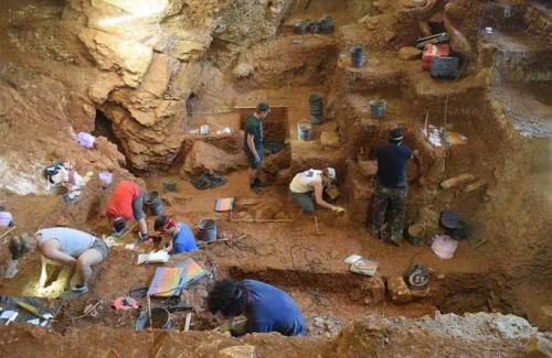 "Hang tình yêu" 40.000 tuổi: Nơi ra đời con lai giữa 2 loài người