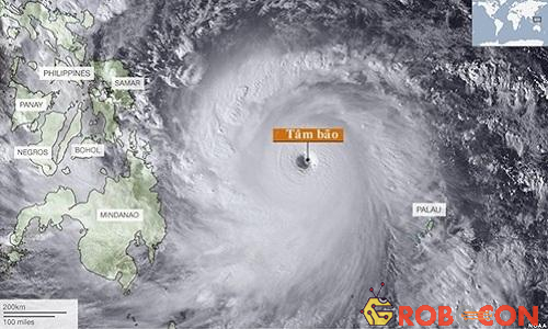 Ảnh vệ tinh của siêu bão Haiyan. Ảnh: NOAA.
