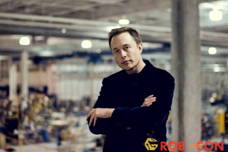 Vị tỷ phú Elon Musk chia sẻ video khung cảnh bên trong nhà máy của công ty SpaceX