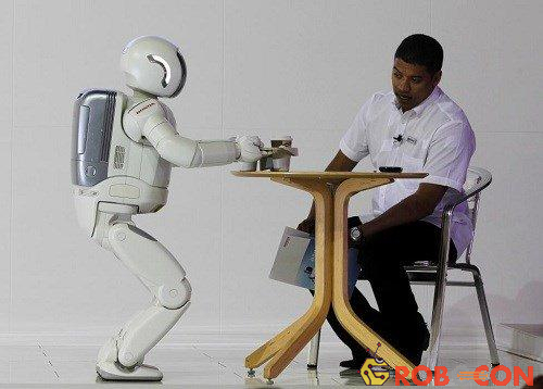 Robot Asimo, niềm tự hào của công nghệ Nhật Bản
