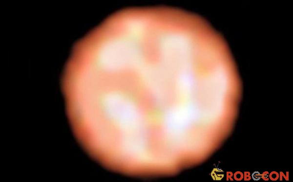 Hình ảnh ngôi sao đỏ đang trong quá trình lụi tàn cũng là viễn cảnh xảy ra tương tự với Mặt Trời.