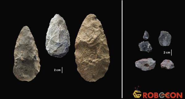 Những công cụ nhỏ và vẫn còn khá sắc bén sau mấy trăm ngàn năm vùi dưới đất. 