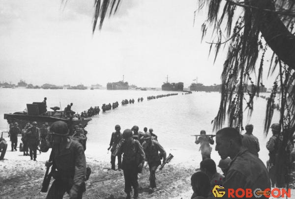 Lính thủy quân lục chiến Mỹ trên đảo Saipan trong thời kỳ Chiến tranh thế giới thứ II.